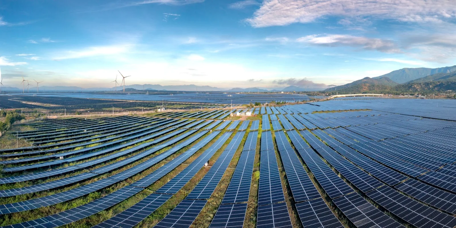 Utility-scale solar park - Innocepts Solar vision